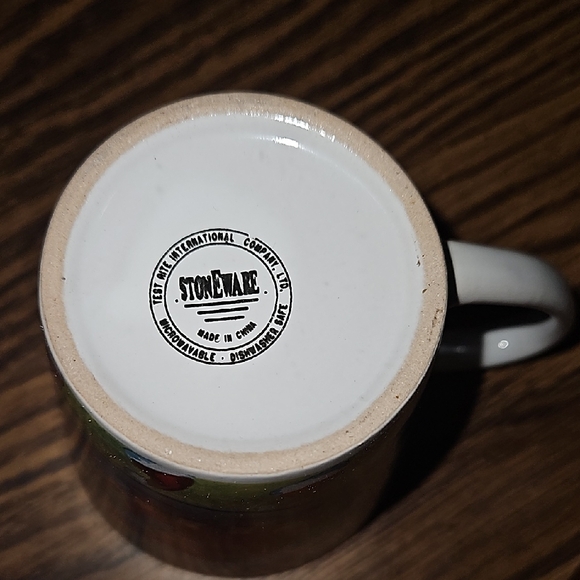 TEST RITE INTERNATIONAL 90s Festive Snowman & Santa Ceramic Mug-12 ounces - Picture 6 of 7